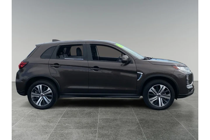 $25217 : Mitsubishi Outlander Sport 2 image 6