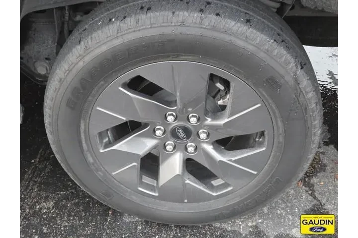 $39487 : Ford F-150 Lightning 2022 AW image 4