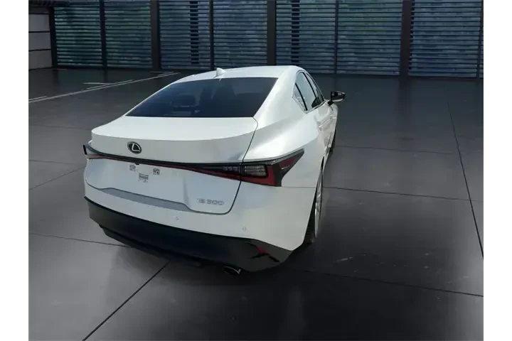 $32998 : Lexus IS 300 2022 4dr Sedan image 7