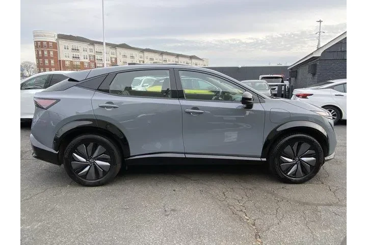 $18987 : Nissan Ariya 2024 AWD Engage image 3