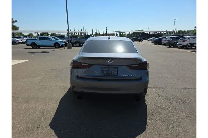 $16900 : Lexus IS 300 2016 AWD 4dr Se image 5