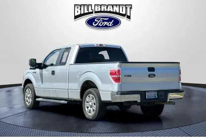 $17995 : Ford F-150 2011 4x2 XLT 4dr image 3