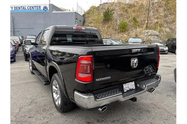 $36388 : Ram 1500 2020 4x2 Laramie 4d image 4