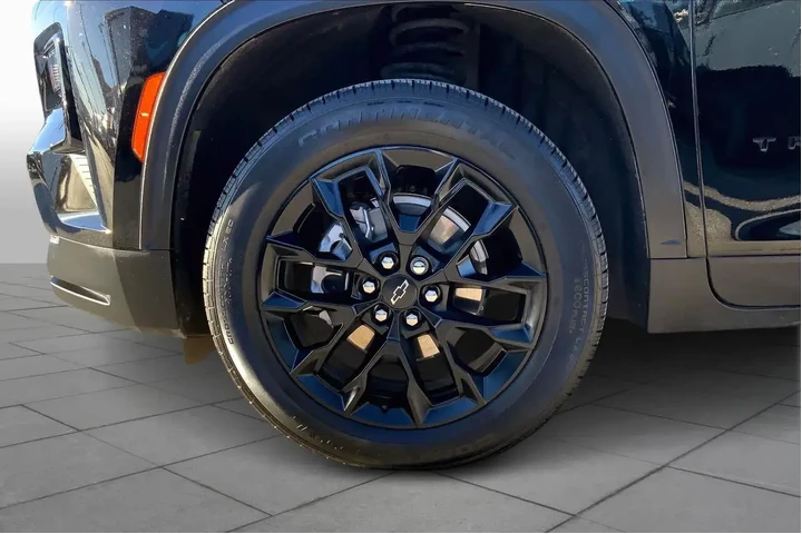 $35289 : Chevrolet Traverse 2025 LT 4 image 10