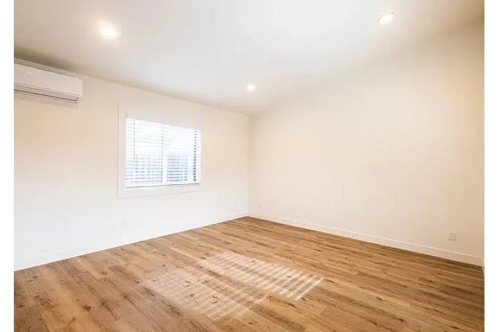 $1800 : 🏠Minutes from LAX✈ & SoFi🏟️ image 1