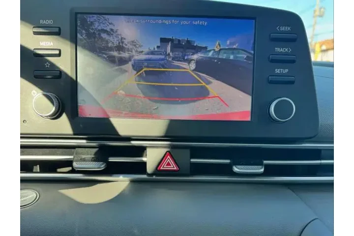 2023 HYUNDAI ELANTRA2023 HYUN image 9