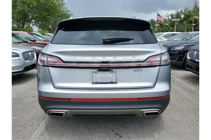 $23490 : Lincoln Nautilus 2020 4dr St image 5