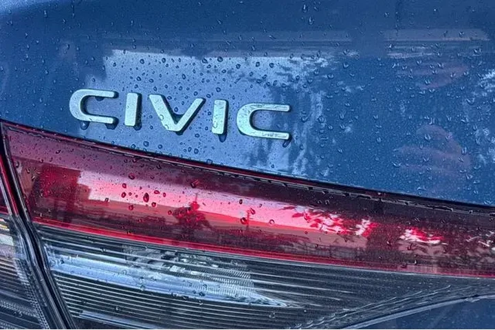 $29991 : Honda Civic Hybrid 2025 Spor image 7