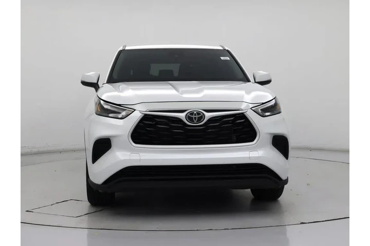 $35998 : Toyota Highlander 2023 L 4dr image 5