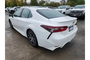 $23450 : Toyota Camry 2023 SE 4dr Sed thumbnail