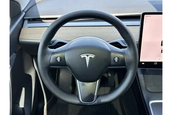 $31800 : Tesla Model Y 2022 AWD Long image 8