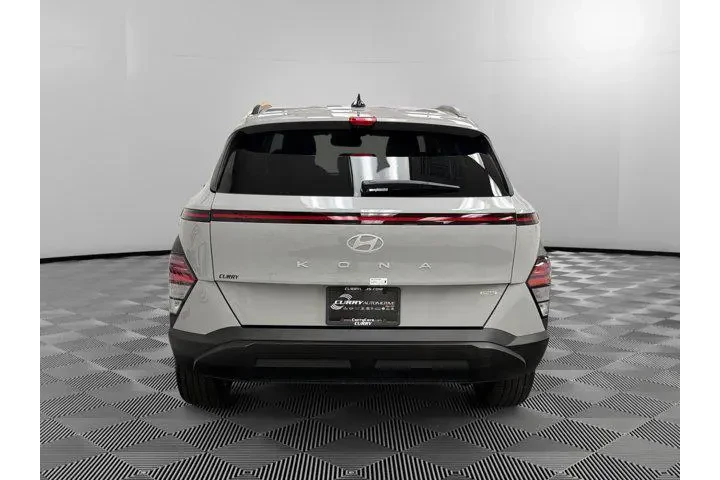 $25588 : Hyundai KONA 2025 AWD SEL 4d image 4