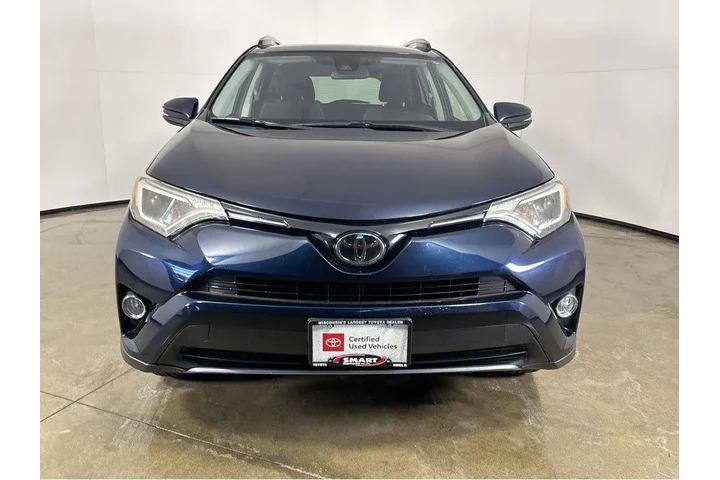$21979 : Silver Certified2018 RAV4 XLE image 8