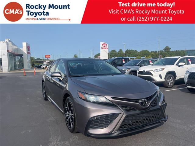 $22584 : PRE-OWNED 2022 TOYOTA CAMRY SE image 1