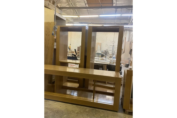 Carpintero y pintor independie image 2