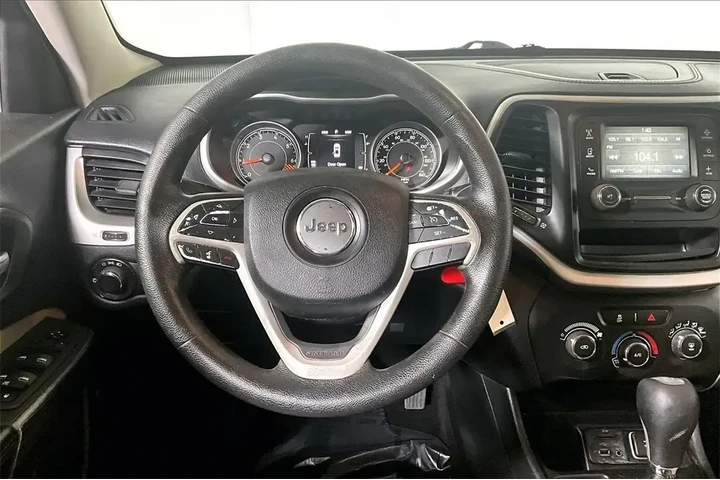 $12343 : Jeep Cherokee 2015 Sport 4dr image 5