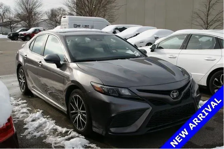 $23000 : Toyota Camry 2023 SE 4dr Sed image 3