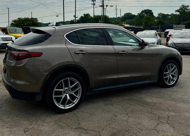 $17900 : 2019 Alfa Romeo Stelvio Ti image 10