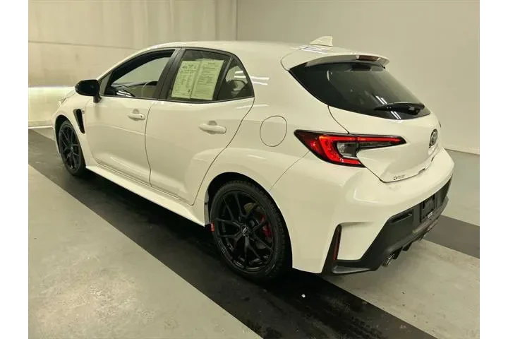 $37711 : Toyota GR Corolla 2024 AWD C image 7