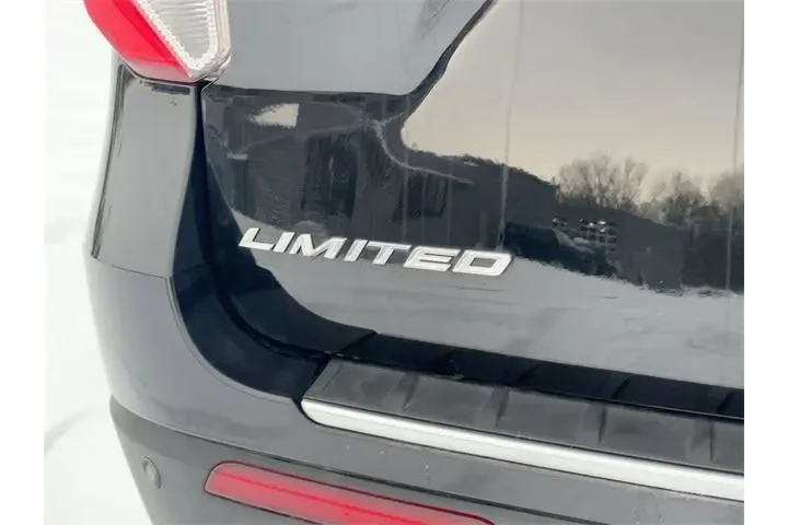 $36000 : Ford Explorer 2023 AWD Limit image 10