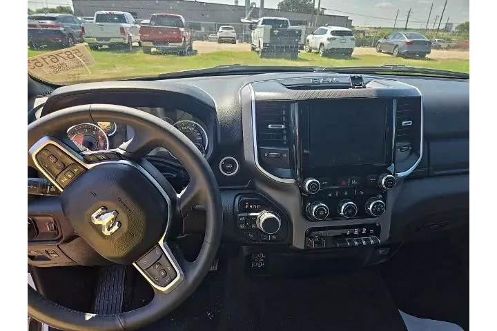 $39025 : Ram 1500 2025 4x4 Big Horn 4 image 6