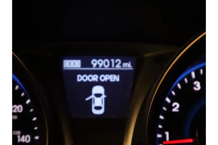 $9599 : Hyundai Genesis Coupe 2013 2 image 3