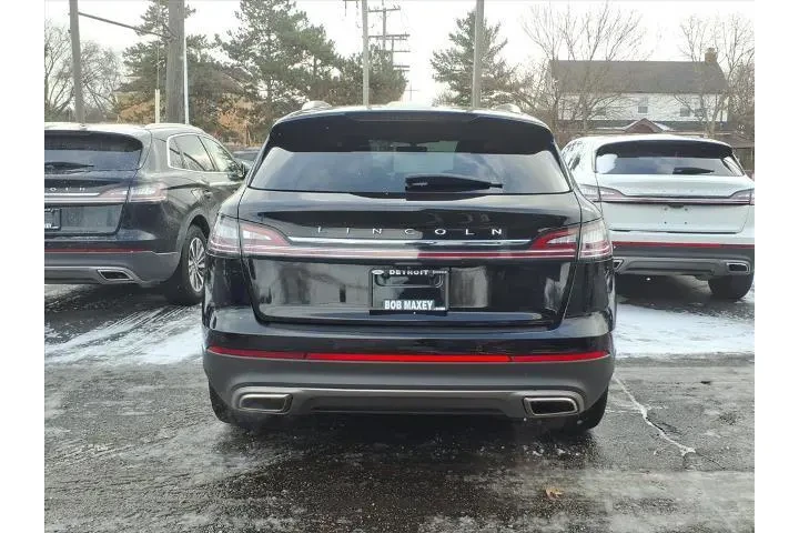 $36095 : Lincoln Nautilus 2022 AWD Re image 4