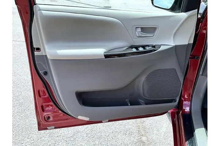 $19995 : Toyota Sienna 2015 XLE 7-Pas image 10