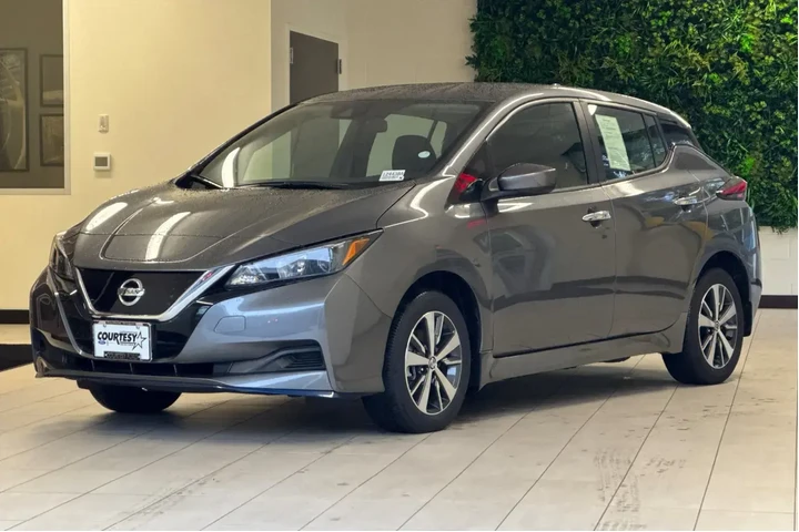 $15867 : Nissan LEAF 2022 S PLUS 4dr image 8