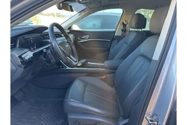 $28580 : Audi e-tron Sportback 2022 A image 6