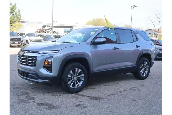 $30990 : Chevrolet Equinox 2026 4x4 L image 5