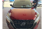 $17982 : Nissan Kicks 2024 SR 4dr Cro thumbnail