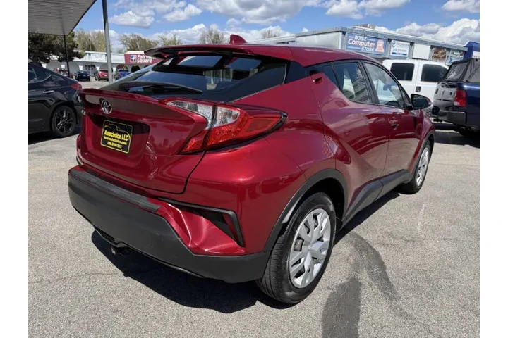 $13950 : 2019 C-HR LE image 8
