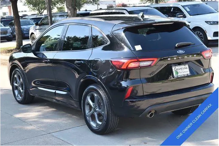 $19987 : Ford Escape 2023 ST-Line 4dr image 9