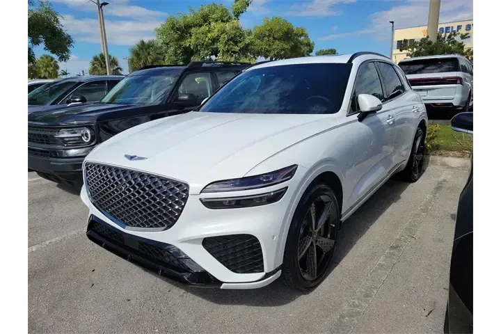 $34990 : Genesis GV70 2023 AWD 2.5T S image 3