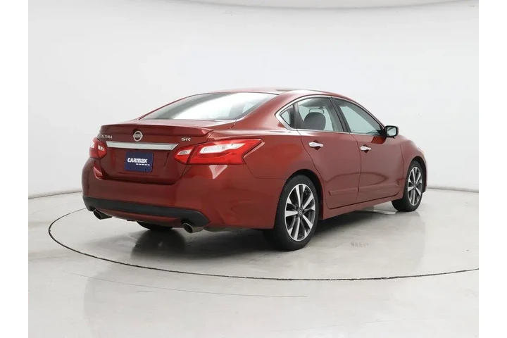 $11599 : Nissan Altima 2016 2.5 SR 4d image 8