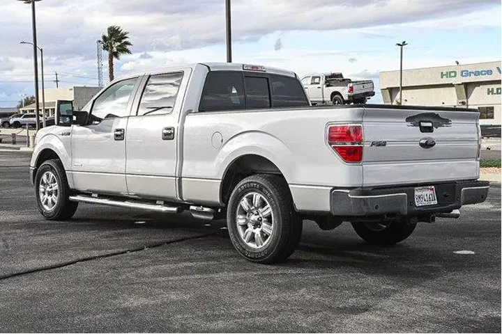 Ford F-150 2012 4x2 XLT 4dr image 6