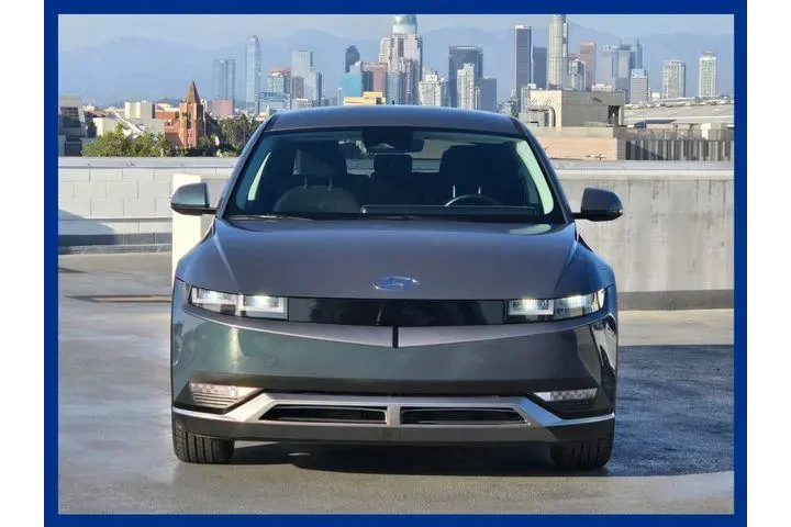 $26916 : Hyundai IONIQ 5 2024 SE 4dr image 3