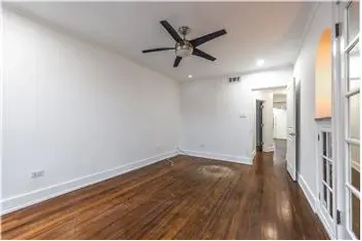 $2450 : Rental property with 1 bedro image 5