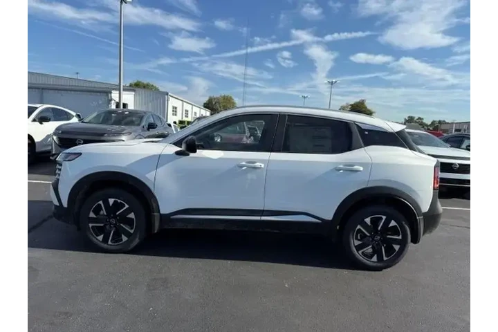 $26995 : Nissan Kicks 2026 AWD SV 4dr image 9