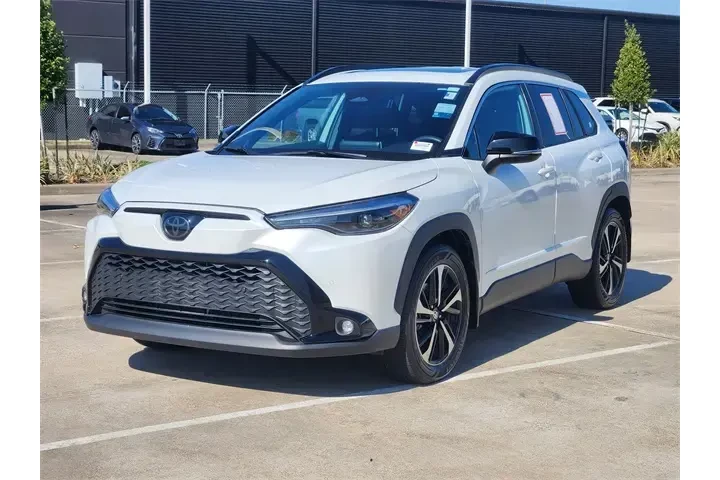 $31601 : Toyota Corolla Cross Hybrid image 3