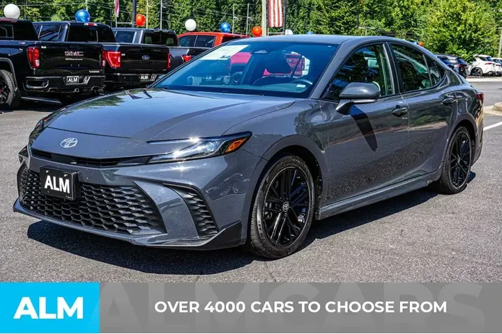 $26920 : Toyota Camry 2025 SE 4dr Sed image 3