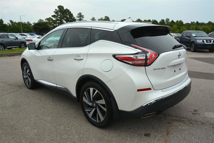 2018 Murano Platinum image 10