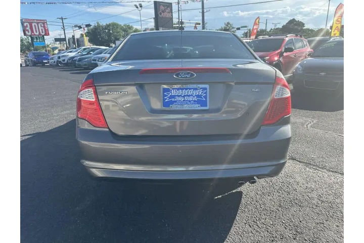 2011 Fusion SE image 7