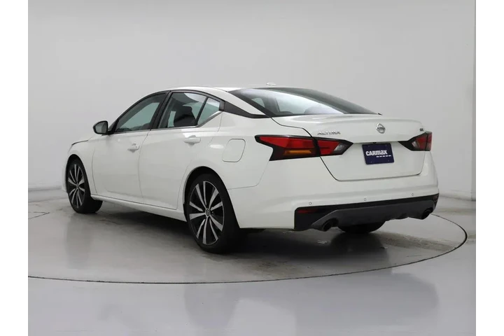 $19998 : Nissan Altima 2021 2.5 SR 4d image 2