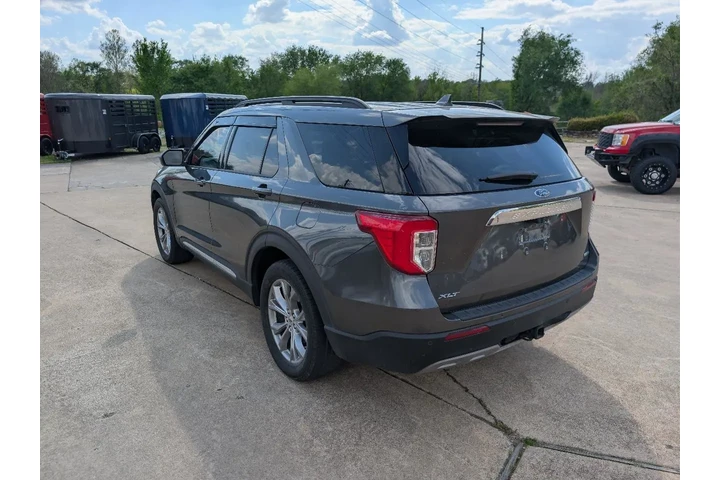 2020 Explorer image 8