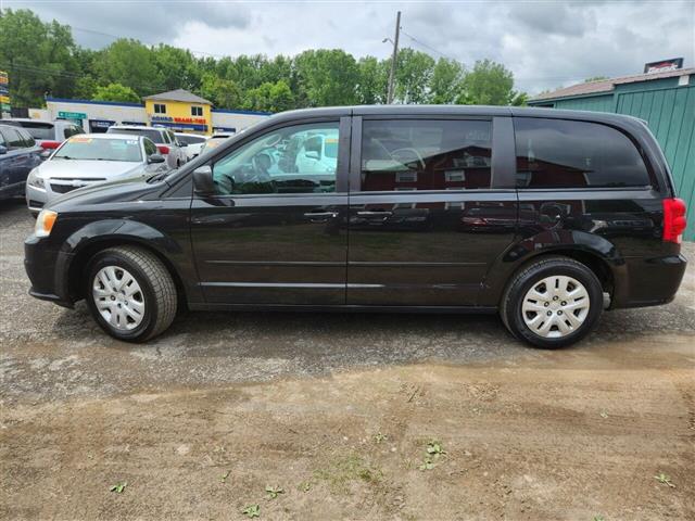 $9990 : 2014 Grand Caravan image 2