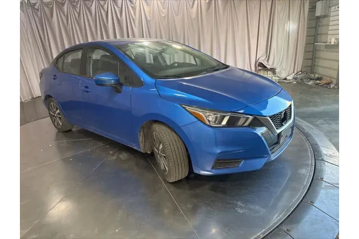 $10899 : Nissan Versa 2021 SV 4dr Sed image 3