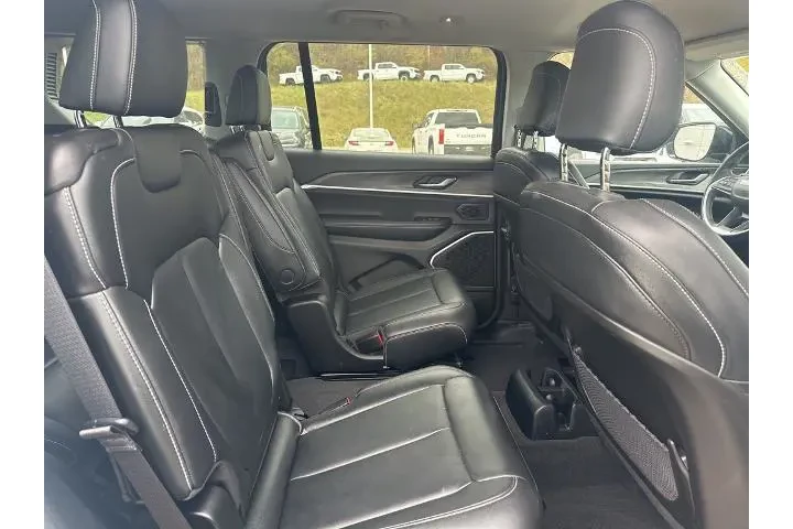 $31980 : Jeep Grand Cherokee L 2022 4 image 7