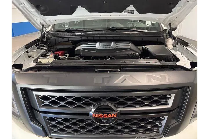 $34819 : Nissan Titan 2021 image 9